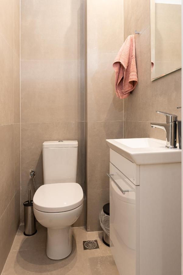 Twins Apartments - Concert Hall Athena Bagian luar foto
