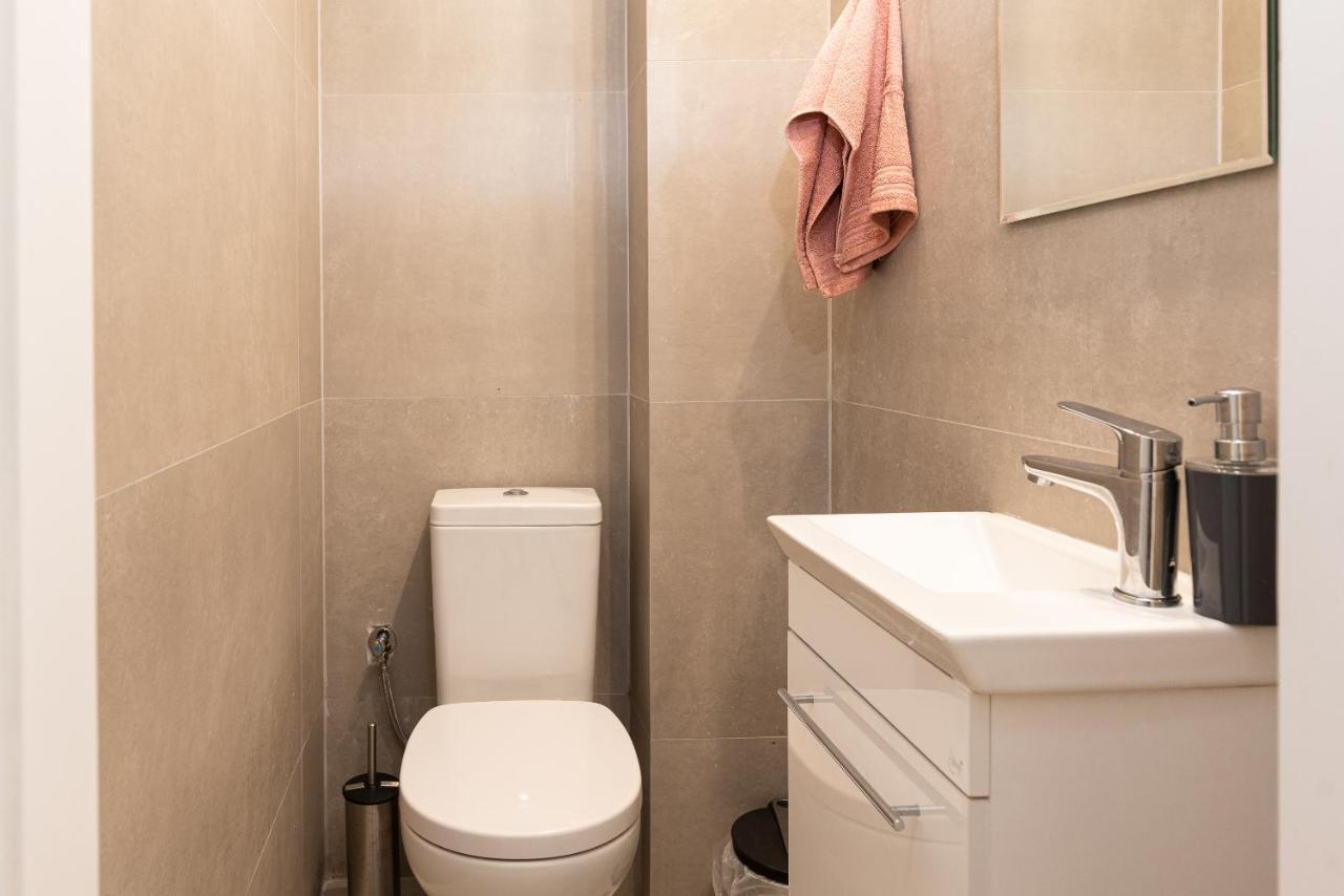 Twins Apartments - Concert Hall Athena Bagian luar foto